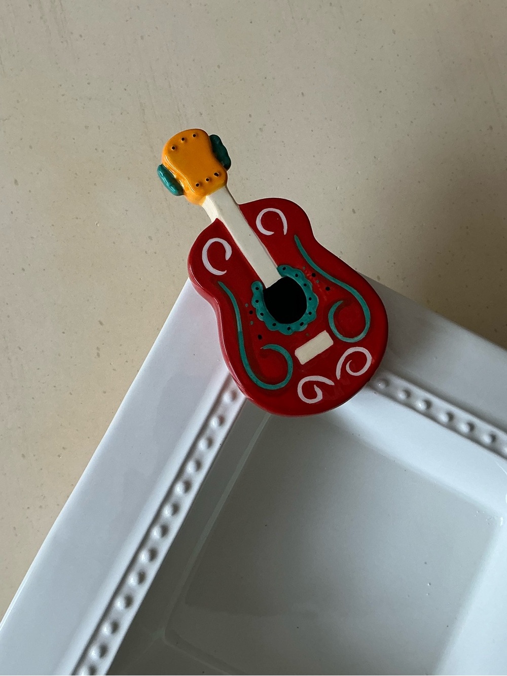 Colorful Guitar Musical Instrument Platter Decoration 🎸